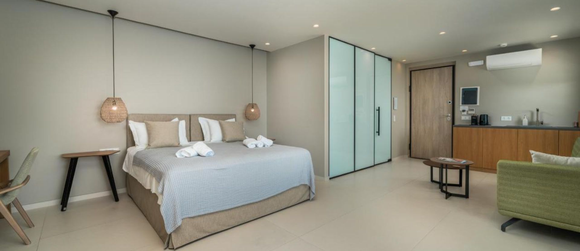 Katouna Suites Luxury Boutique Hotel