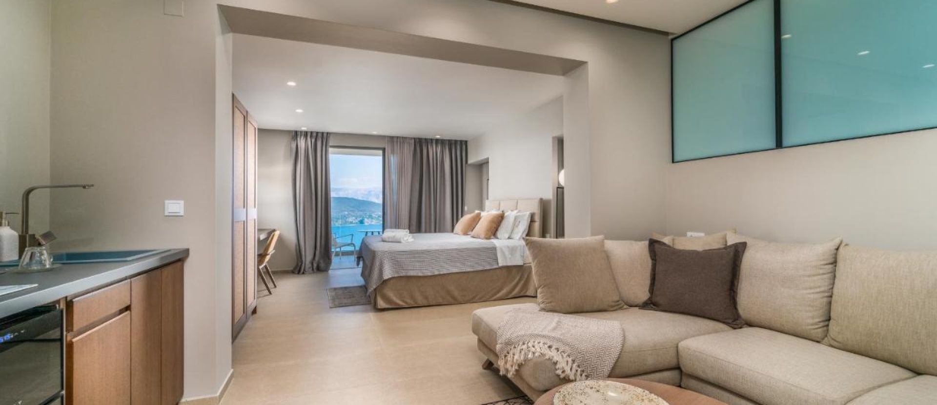 Katouna Suites Luxury Boutique Hotel