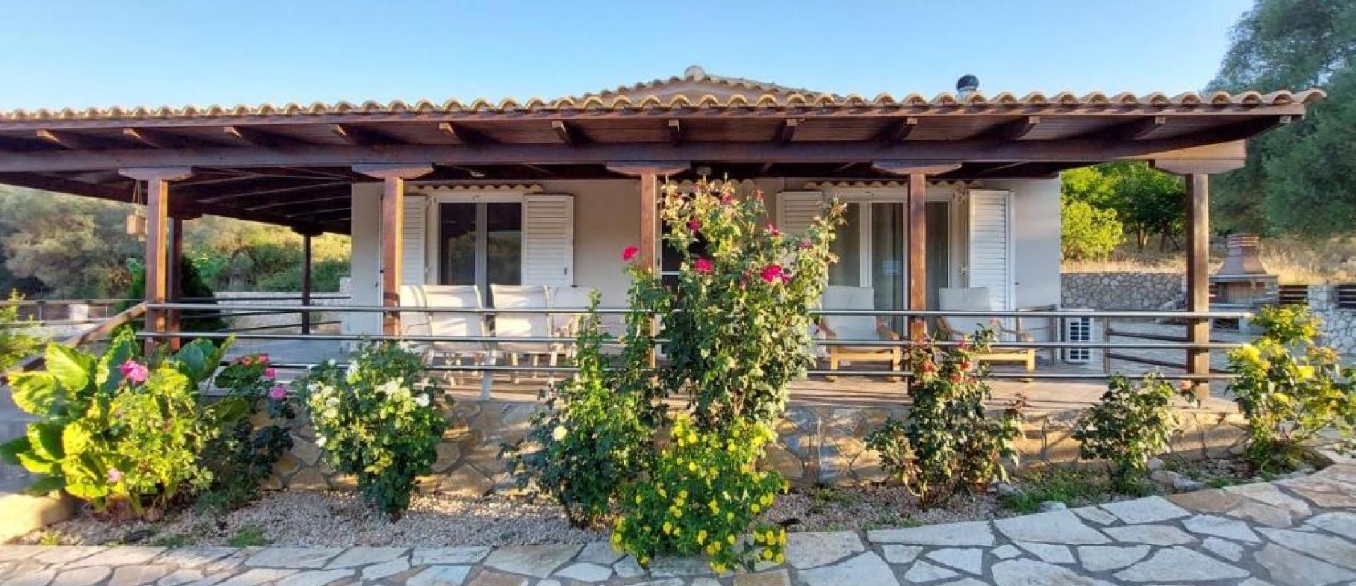 Limnia Residence