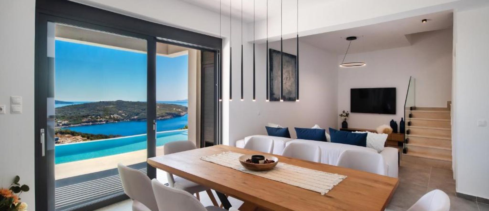 Pantea Luxury Villa
