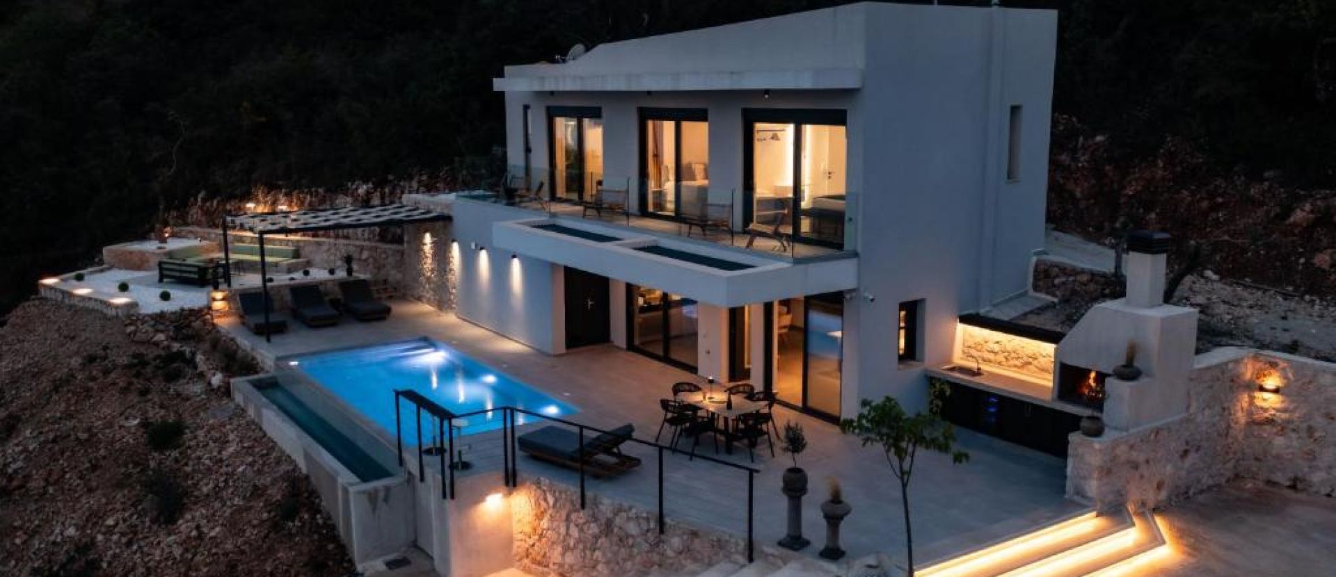 Pantea Luxury Villa