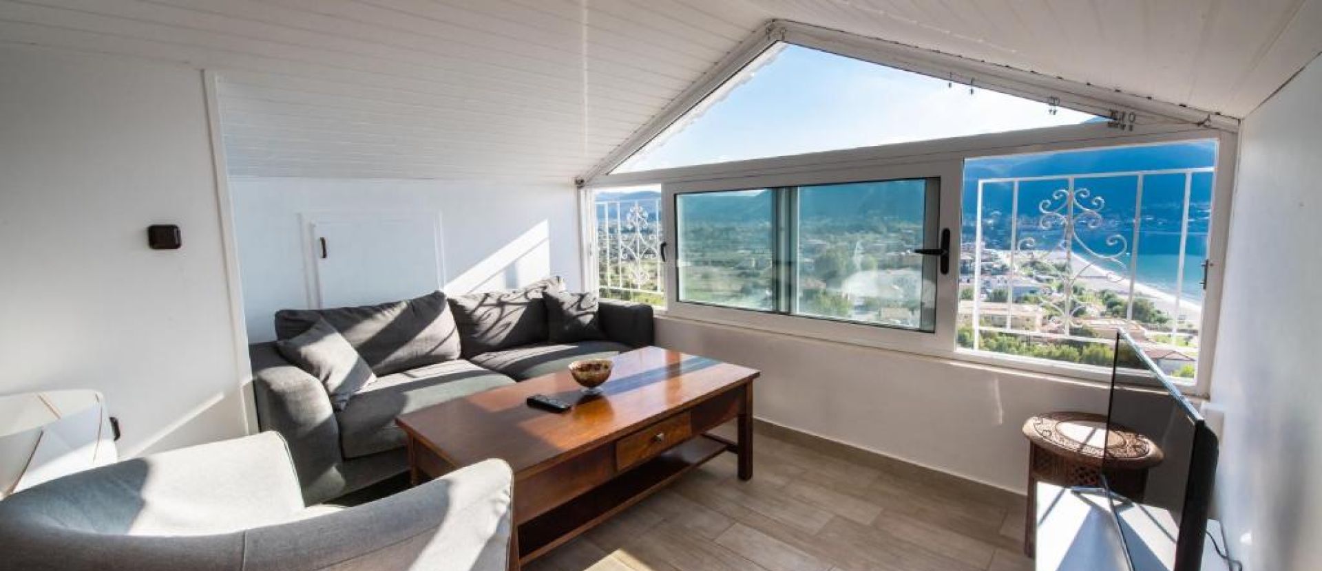Seaview Rooms