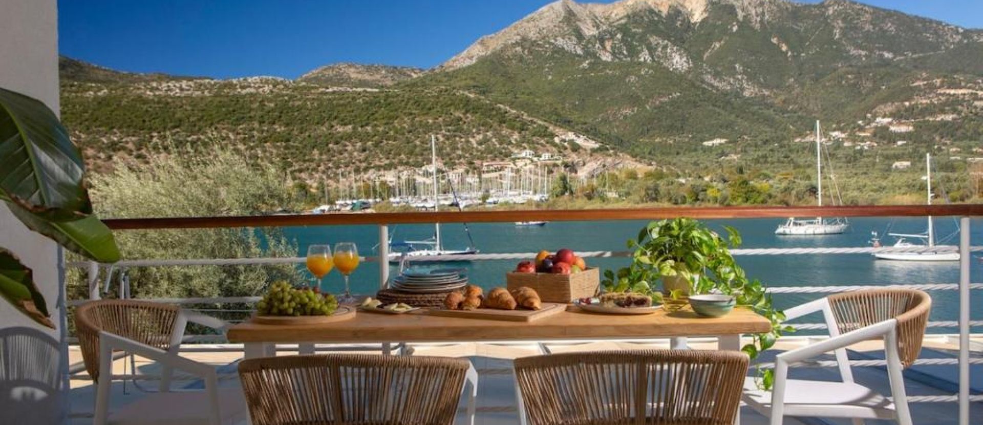 Unalome Villa Seafront Luxury