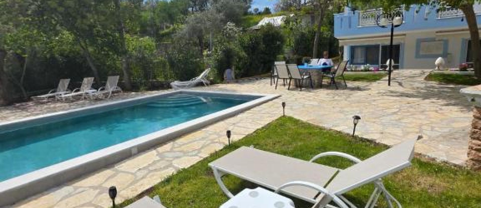 Villa Garden and Sea